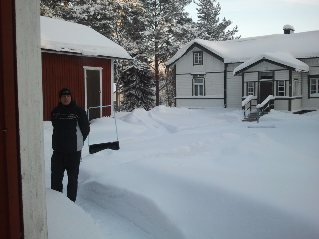 Skönt snöarbete på julannandag.