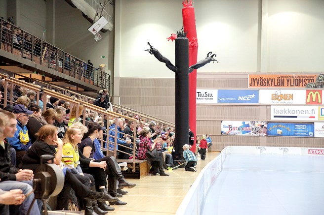 Men sedan kom Happee igen och fick fira tio gånger med de här figurerna...