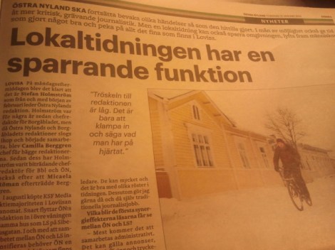 Bilder och namn på människor du känner, saker som ligger dig nära hjärtat. Dem hittar du oftast i lokaltidningen.