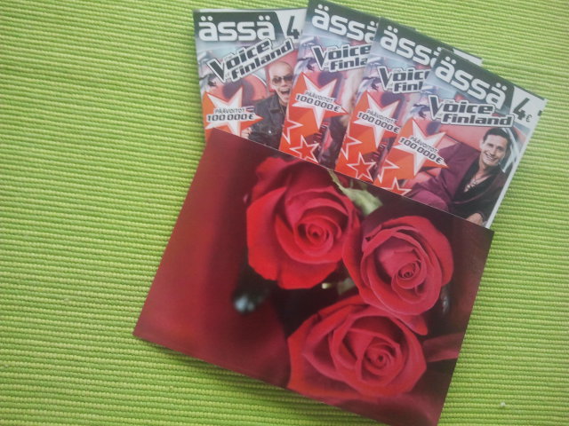 De här lotterna och kortet välkomnar gubben hem.