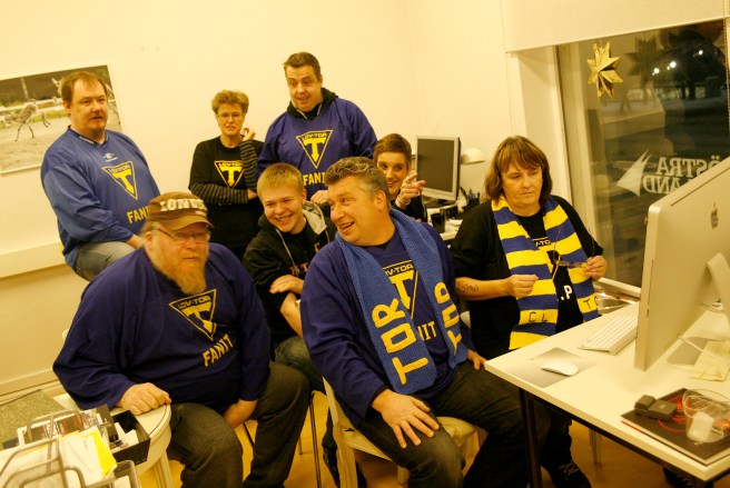 TV-programmet "Min morgon" ville ha en sändning med Torsupportrarna via Skype.