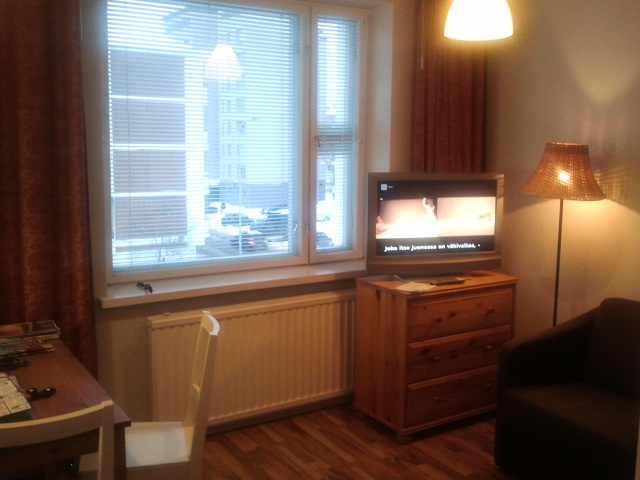 Lite nyheter kollar vi på men annars har vi inte kommit hit för att se på tv :-)