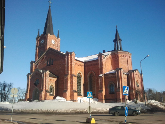 Lovisa kyrka, visst är den ståtlig och fin.