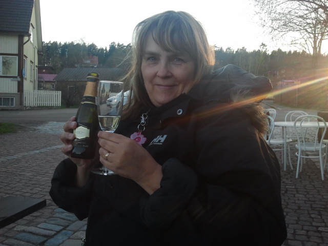 För min del invigs säsongen med ett glas mousserat.