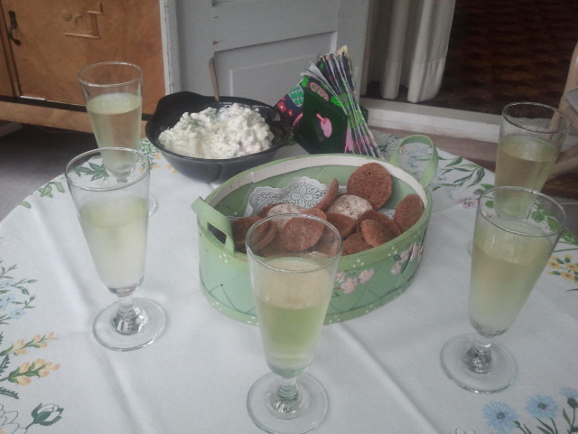 En skål utbringades både för 5+1åringen och för ett 55 år långt äktenskap (svärföräldranas).