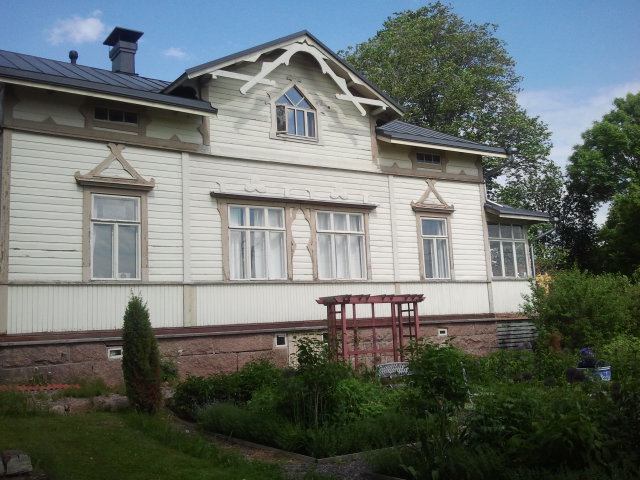 Tredje söndagen för Öppna Trädgårdar i Lovisa. Här är Aaltonens trädgård och hem. Trädgårdarna är öppna till klockan 17. Missar du dem i dag får du nästa chans fjärde augusti.