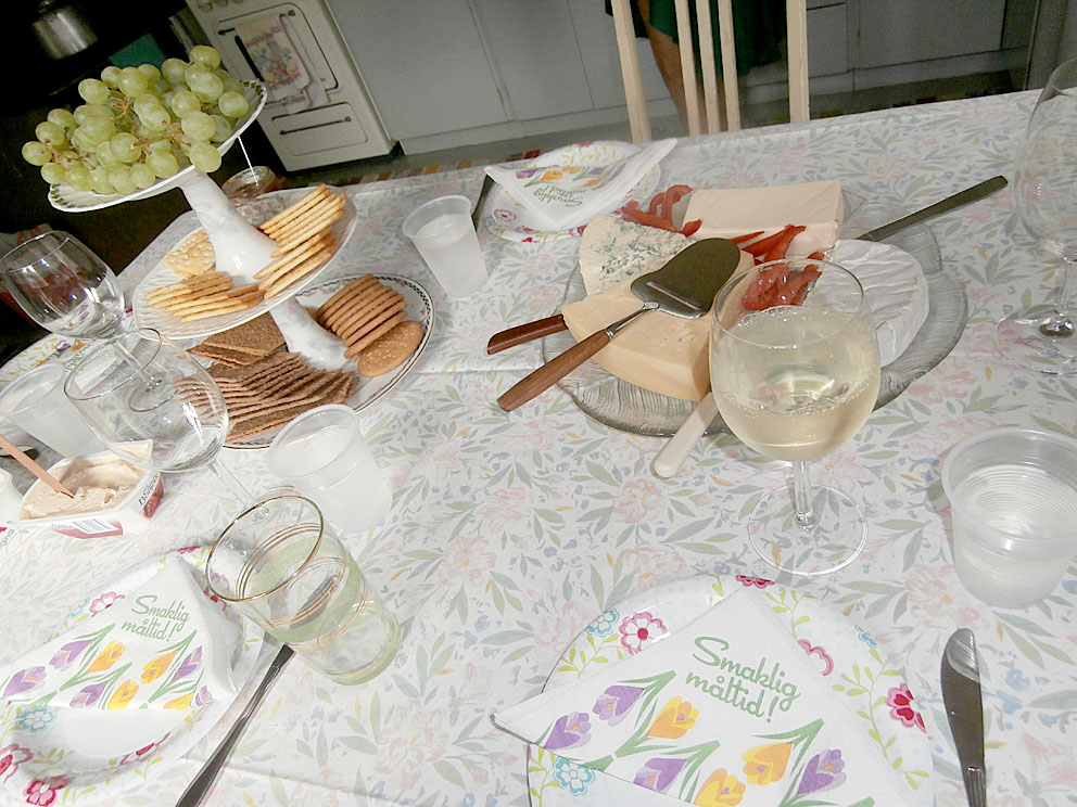 Sommarsäsongen på Kretsgången brukar invigas med ostfest. Ofta avslutas den också med sådan, men till den dagen är det lyckligtvis ännu många veckor.