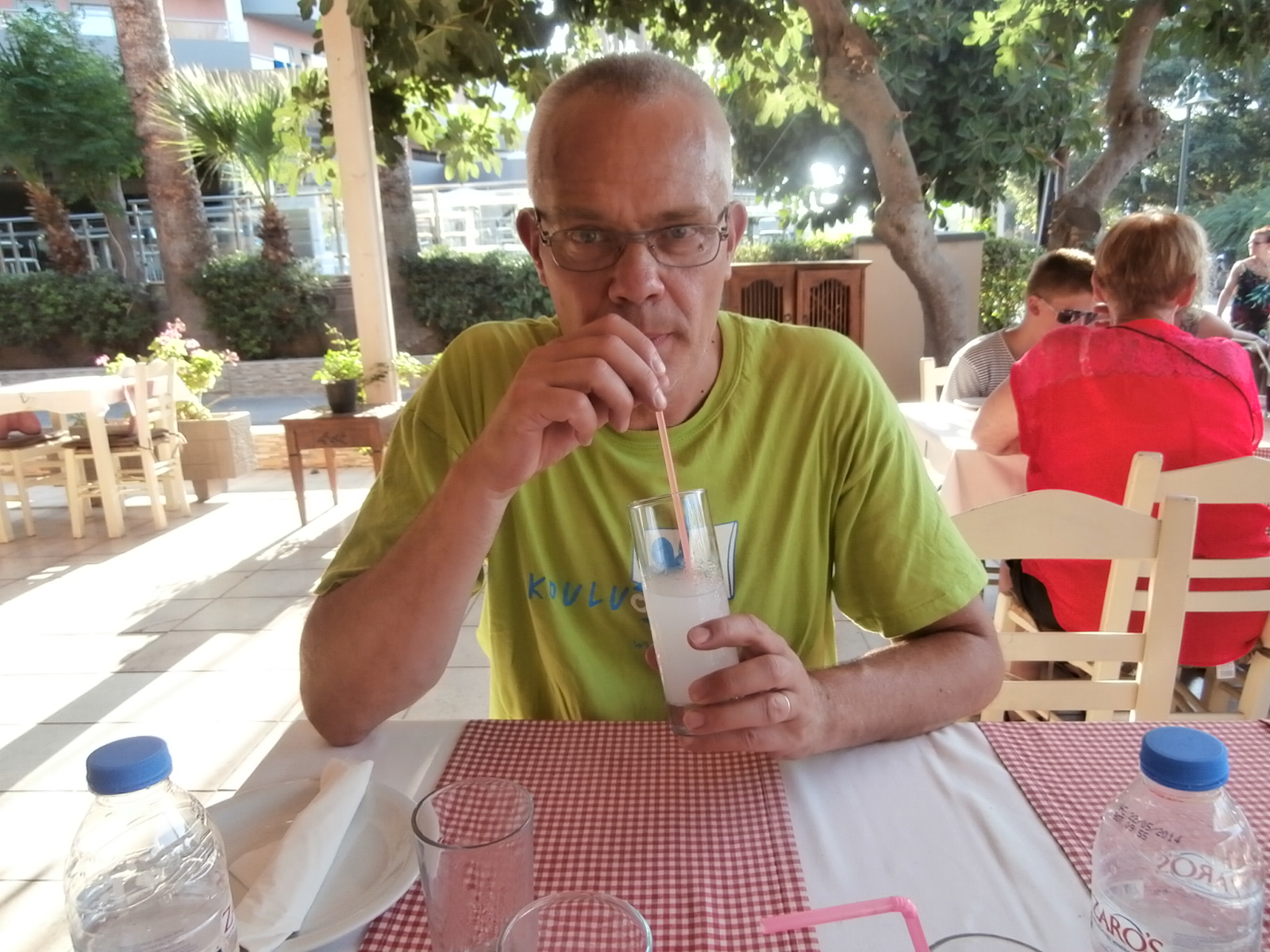 OLYMPUS DIGITAL CAMERA