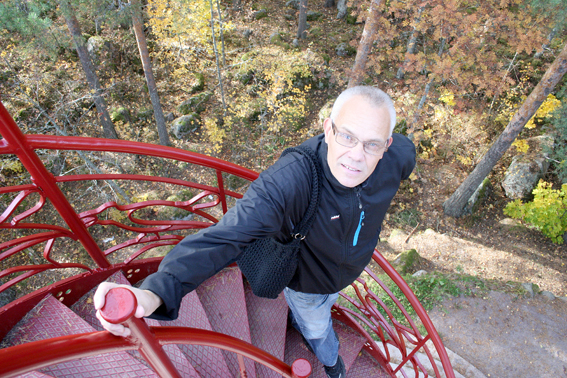 På väg nedåt från Kuckustenen.