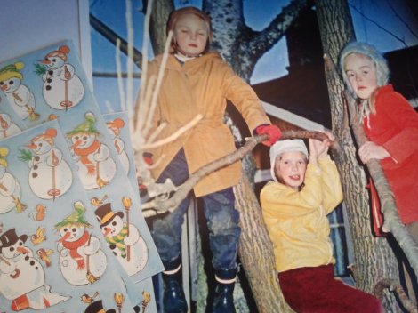 Från samlarmässan fick jag med mig de här grejerna. Ett uppförstorat foto på mig själv och några kamrater samt tyska klisterbilder.