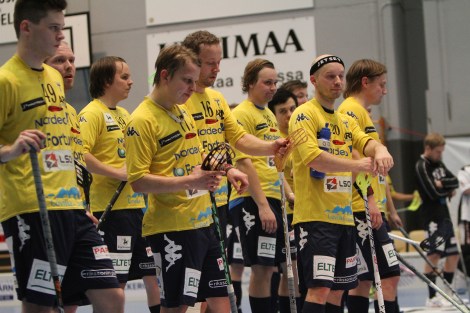 Vi gjorde en bra period av tre, men det räcker ju inte. Förlust med siffrorna 3-10. Känns tungt just nu. Men i morgon är en ny dag. Foto: Benny Liljendahl