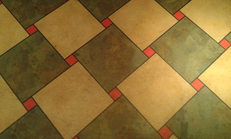 Golvytor måste ju inte alltid vara enfärgade eller på annat sätt trista.