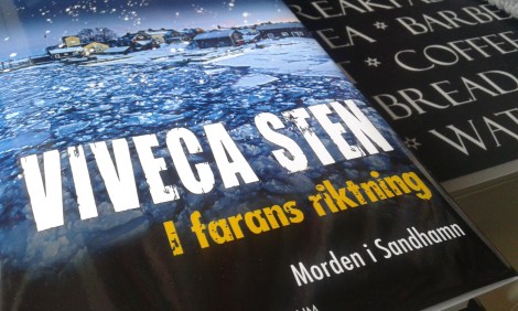 Utöver Bond-boken, som jag redan visade i ett tidigare inlägg, hade jag beställt den här boken från Sverige. Det var nämligen bokrea i början av mars i Täby Centrum.