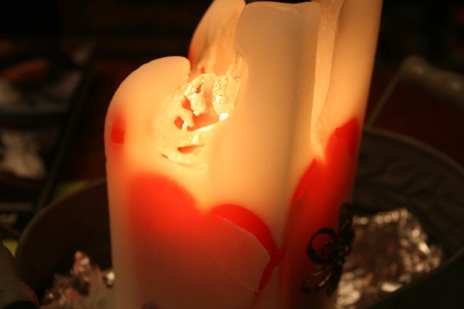 Tanken var från början att visa hur vackert det här ljuset från Maria Drockilas kollektion brunnit och format sig.