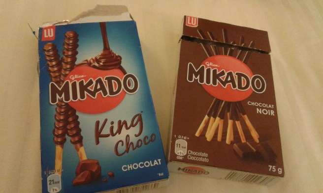 Det här godiset har jag aldrig hittat i Sverige eller i Finland. Bara i Frankrike och Italien, ja - kanske i Grekland. MUMS!