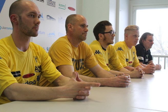 Jonas Hällfors, Sebastian Freudenthal, Tuomas Savukoski, Jimmy Sved och Peter Tuominen. Foto: Benny Liljendahl