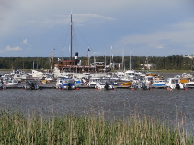 J.L. Runeberg på första besöket i Lovisa för den här sommaren.