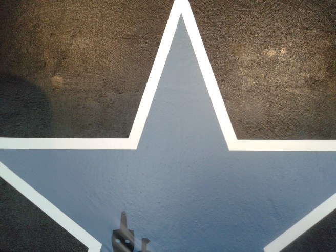 Den här väggen finns på O´Malley´s bar i Borgå.