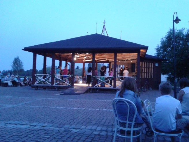 Dans- och musikpaviljongen på Skeppsbron i Lovisa.