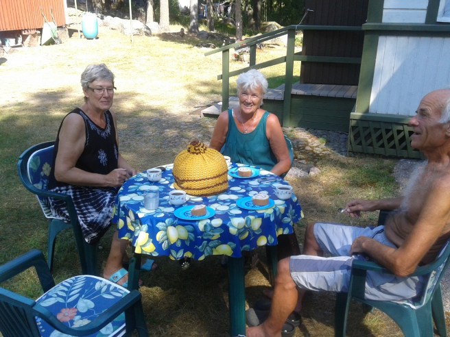 Svalt och skönt i skuggan på Kretsgången.