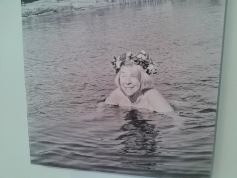 En av de många fina bilder som illustrerar Tove Janssons liv.