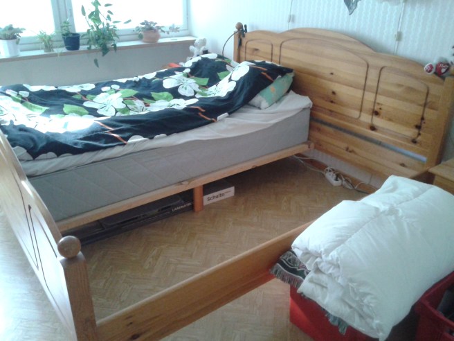 Ena madrassen åkte för ett par dagar sedan i väg till makens nya bostad.