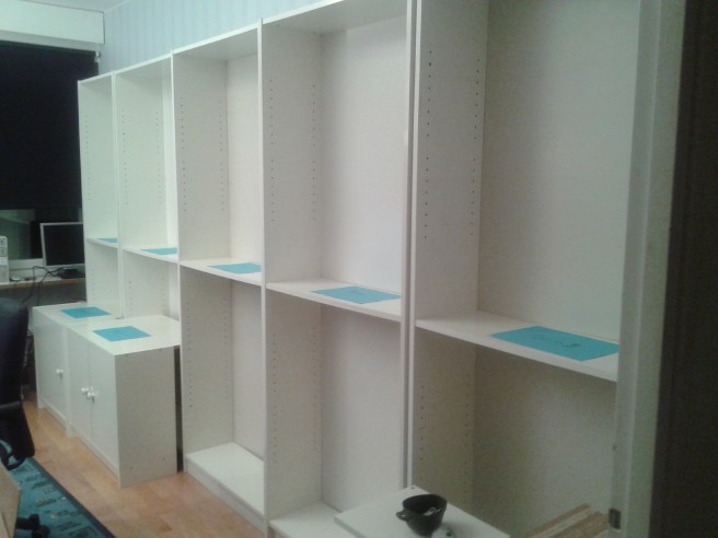 Helt otroligt, vi har lyckats tömma alla hyllor!