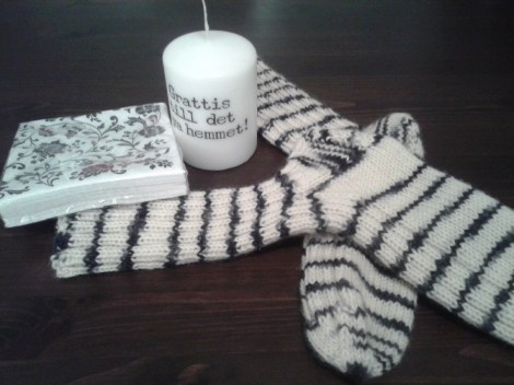 Servetter, strumpor och ett fint ljus.