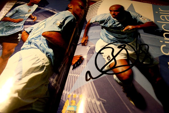 Nicholas Anelkas autograf.