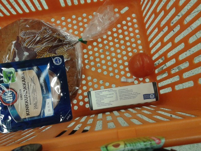 Där ligger den och jag vet inte hur den kom dit.