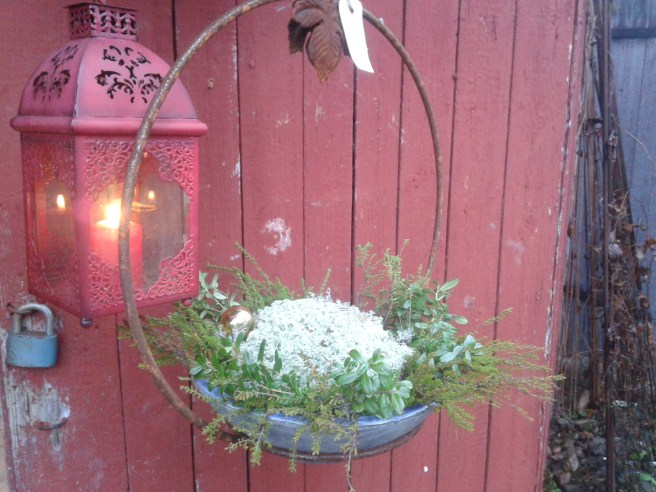 Dekoration vid ingången till bodan.