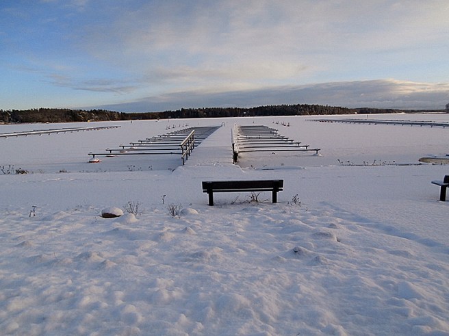 Än dröjer det innan båtarna läggs ut vid bryggorna på innersta Lovisaviken.