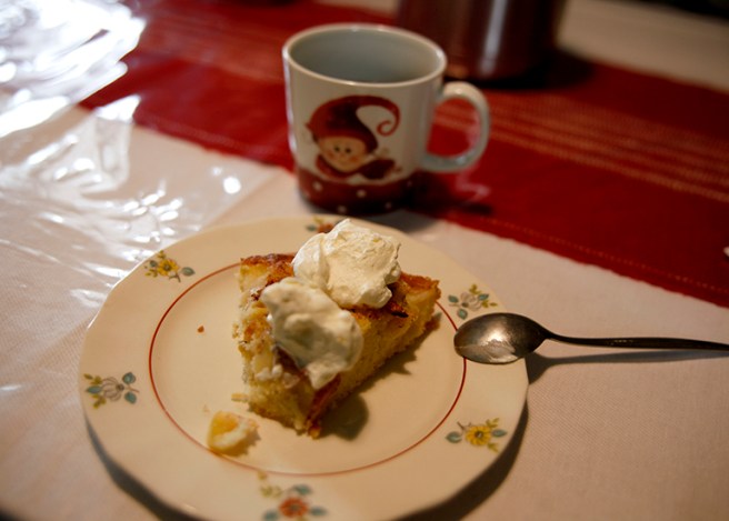 Tycker muggen med julmotiv var söt i sammanhanget.