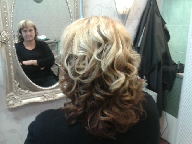 Sådan lyx då någon annan fixar frisyren.