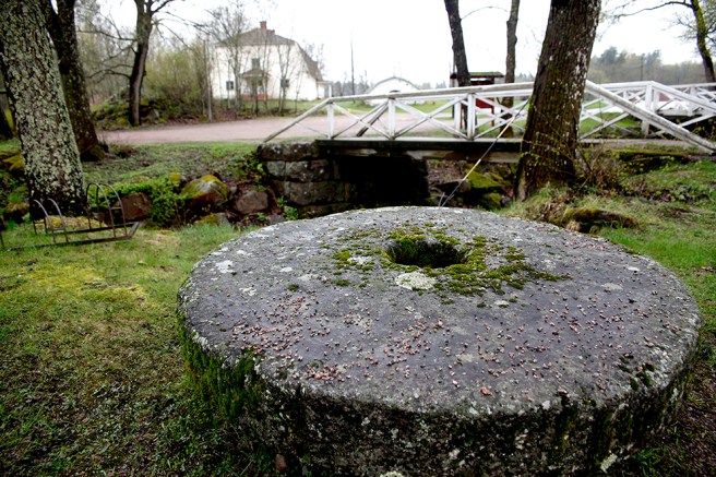 Har ingen aning om vad det här är. En gammal kvarnsten?