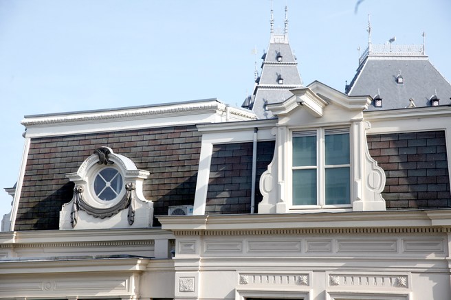 Fina_fonster_utanfor_hotell