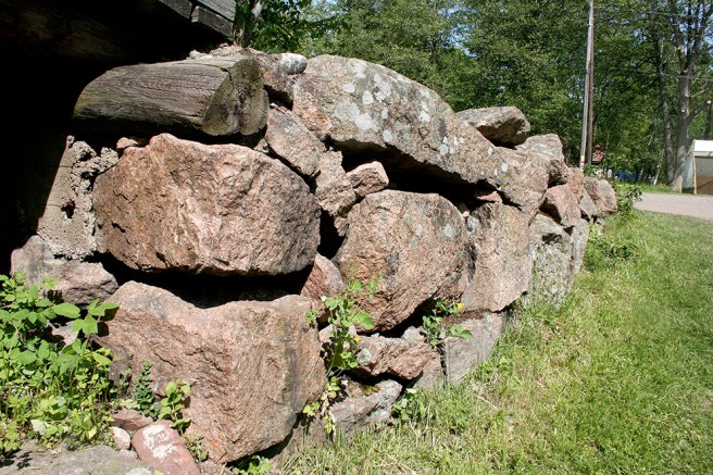 Det här är ingen mur fastän det kan se ut som en sådan.