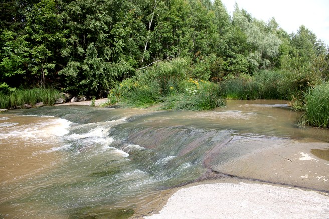 Synd att jag inte hade mobilkameran med här för då hade ni fått höra forsens brus.
