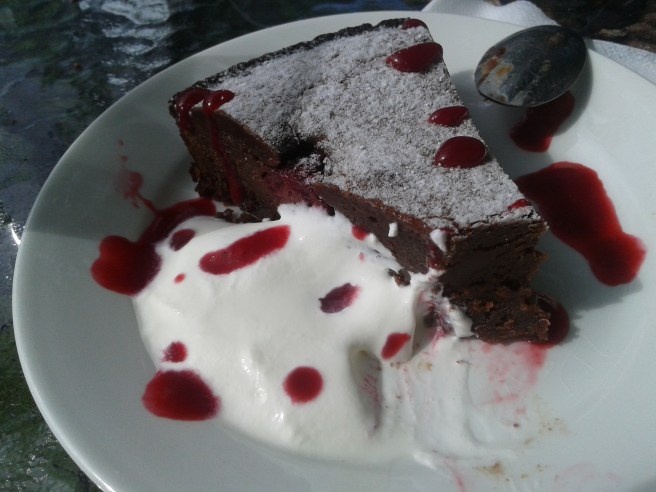 Grädden smalt fort i solen. Men gott var det!