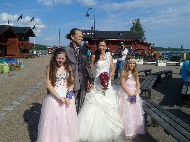 Jari Gröndahl och Ulla Hakanen, årets rosenbröllopspar i Lovisa.