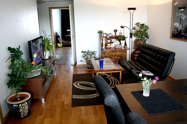 Just nu trivs jag otroligt bra i mitt hem. Inget är tillrättalagt på bilden, så här ser det för det mesta ut hos mig.