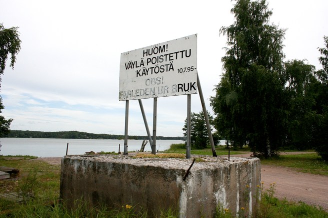 En skylt som tidigare stått i havet i farleden?