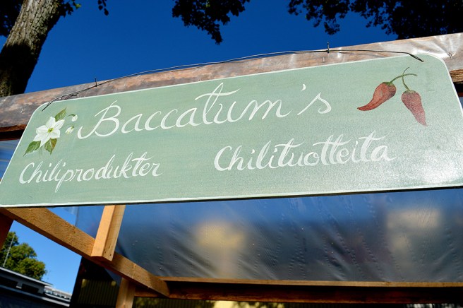 Den här disken går jag inte förbi på producentmarknaden. Det blev en burk med Hot Jelly Red Currant chili sylt också i år.