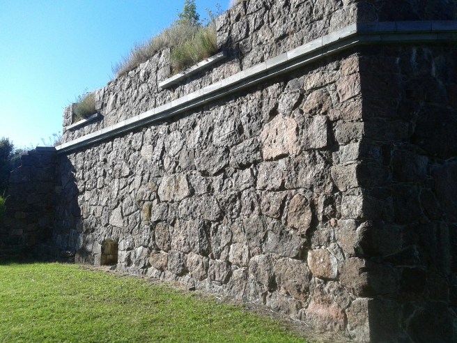 En av fästningsmurarna.