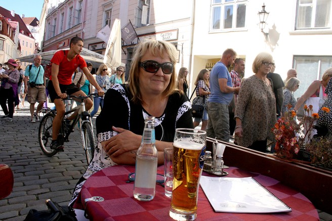 Skål för min blogg som fyller år i dag!