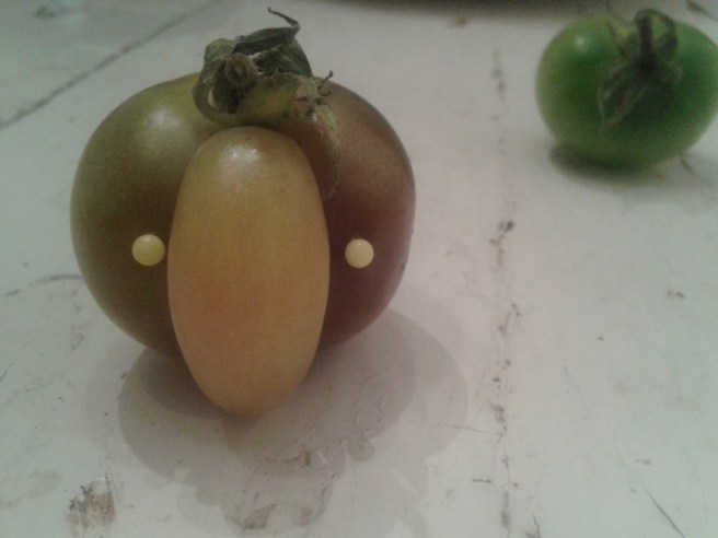 En rolig tomat.