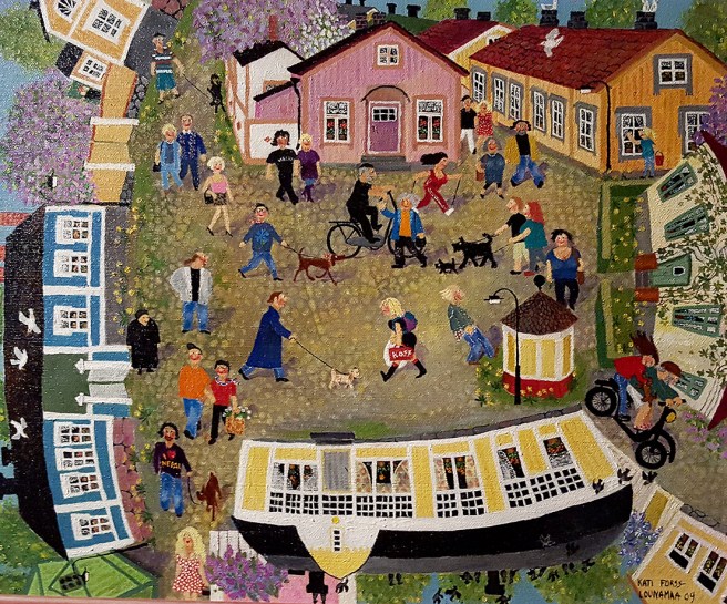 Föreställer Saltbodtorg med omgivande byggnader i Lovisa.