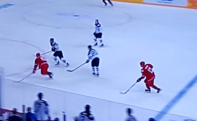 Heja heja! Efter en trög start lossnade det bra för hockeylejonen som besegrade Vitryssland med 6-0.