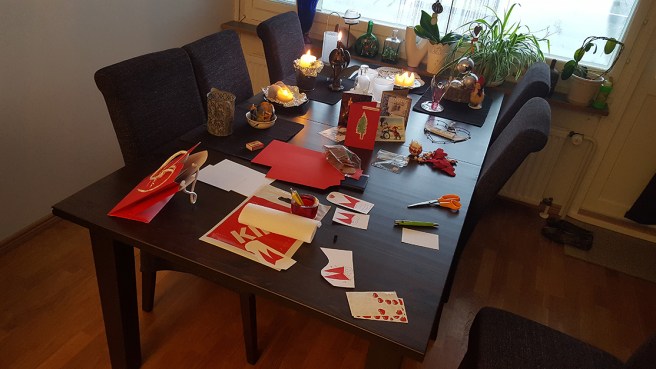 Klippa, klistra, rimma, i dagens tidiga timma.