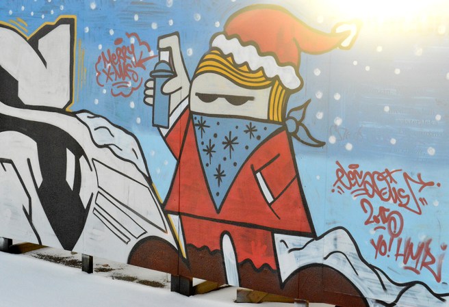 Vad håller tomten på med egentligen? :-)